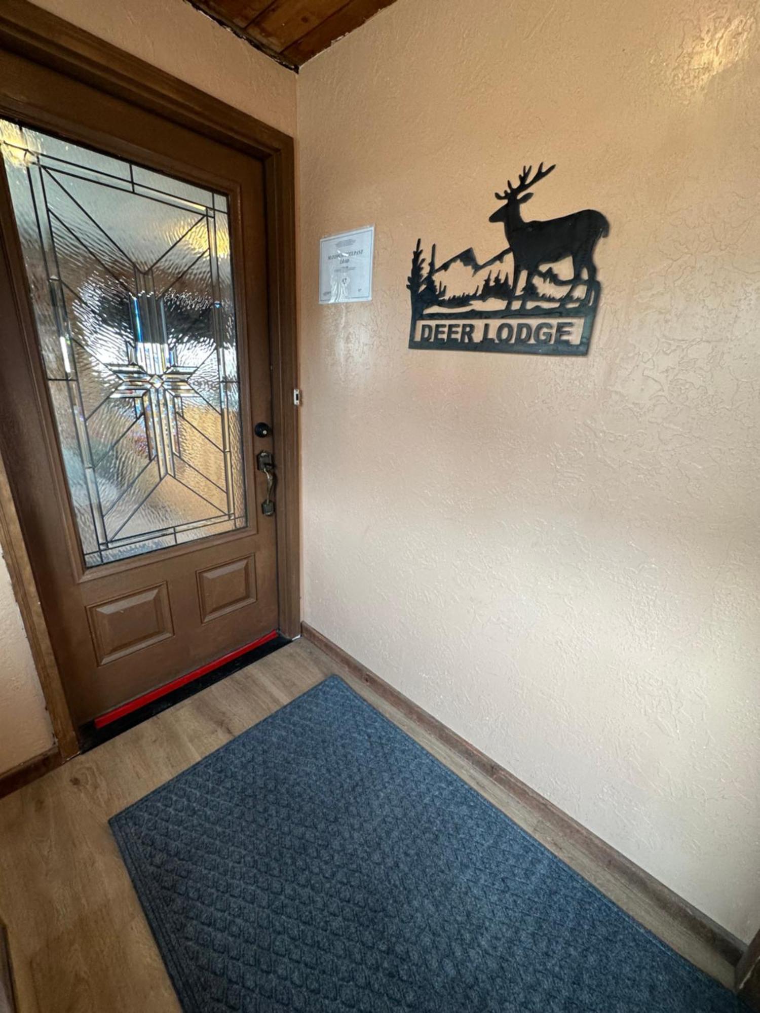 Deer Lodge Ред-Ривер Экстерьер фото