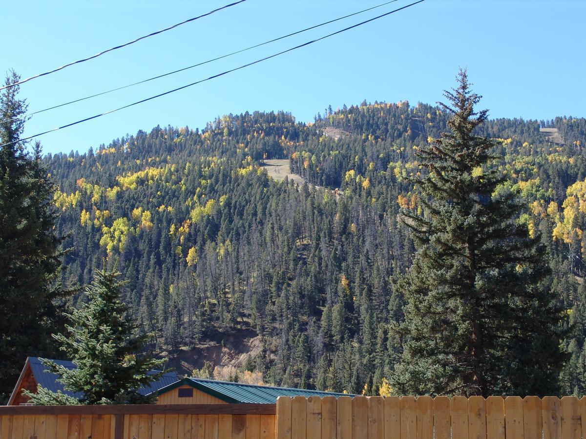 Deer Lodge Ред-Ривер Экстерьер фото